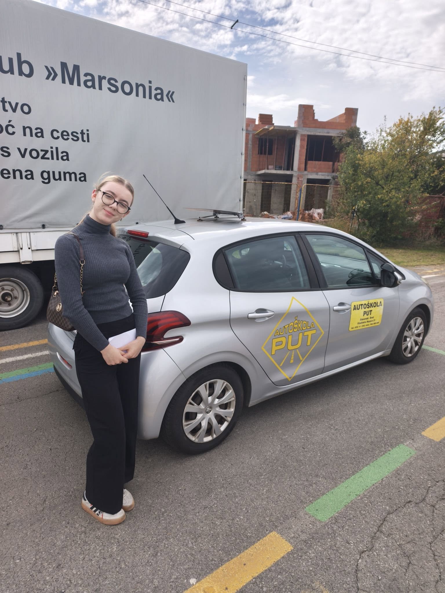 Nina Dujak – uspješno položen vozački ispit, Autoškola PUT